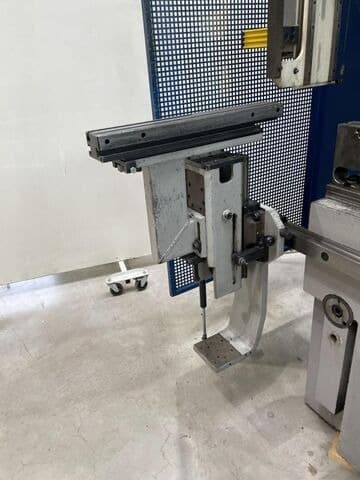 Листогибочный пресс BEYELER - BYSTRONIC PR 8 (2500 kN x 3100 mm)-ID17733