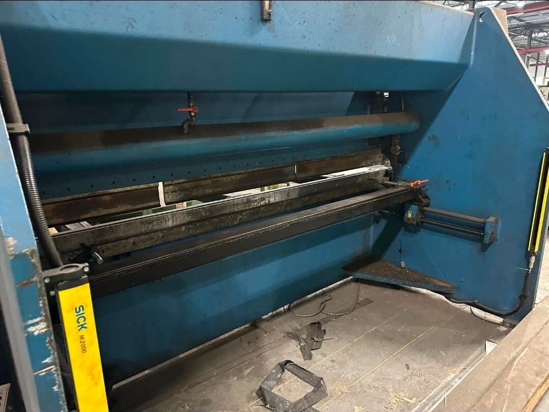 Листогибочный пресс Haco-ID17410