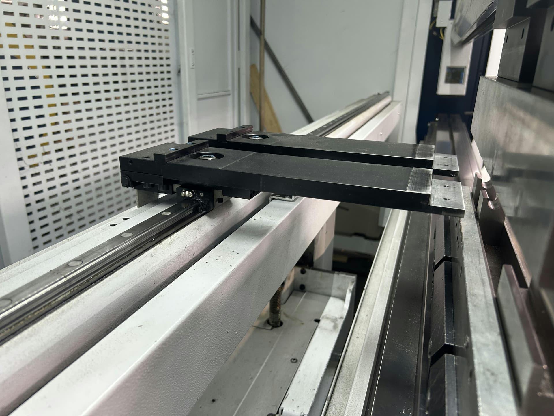 Листогибочный пресс с ЧПУ TRUMPF TruBend 3170 B26-ID17433