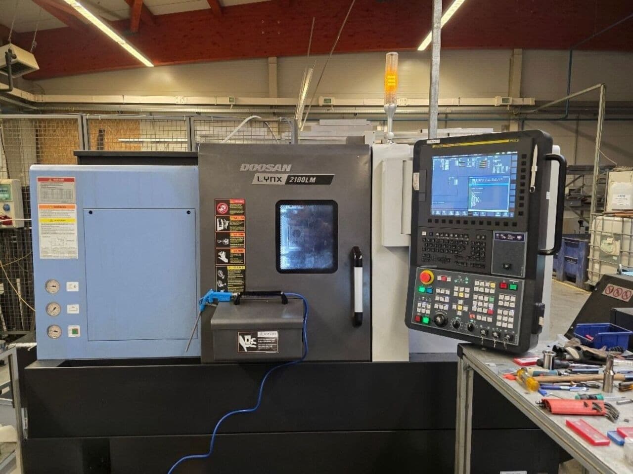 Металлический токарный станок Doosan LYNX2100LMB-ID17424