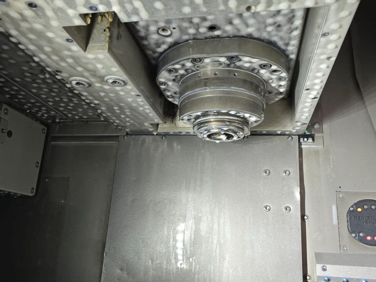 Многофункциональный обрабатывающий центр с ЧПУ Stama MT 733 two-ID17459