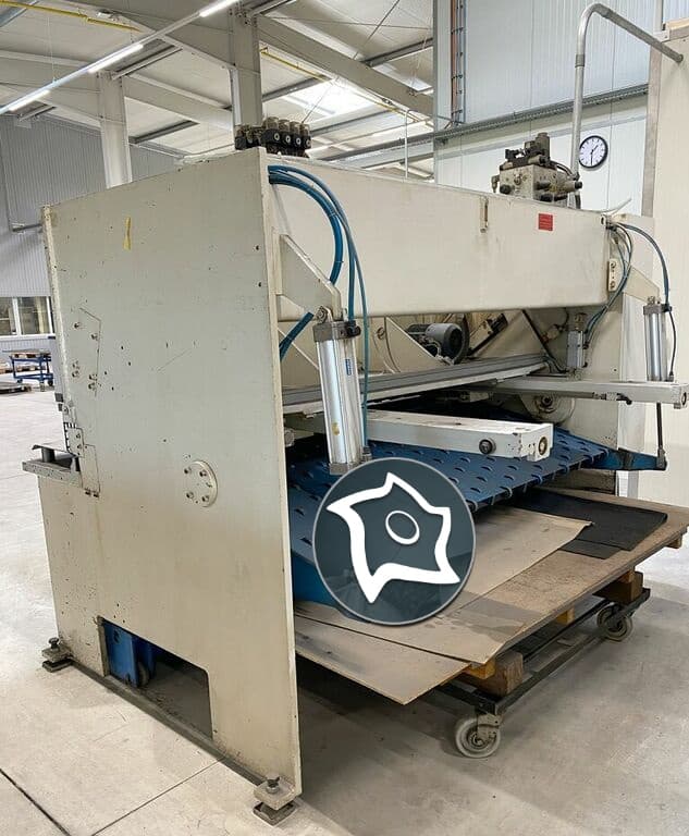 Ножницы для листового металла с ЧПУ EHT TSS 4-30-ID13854