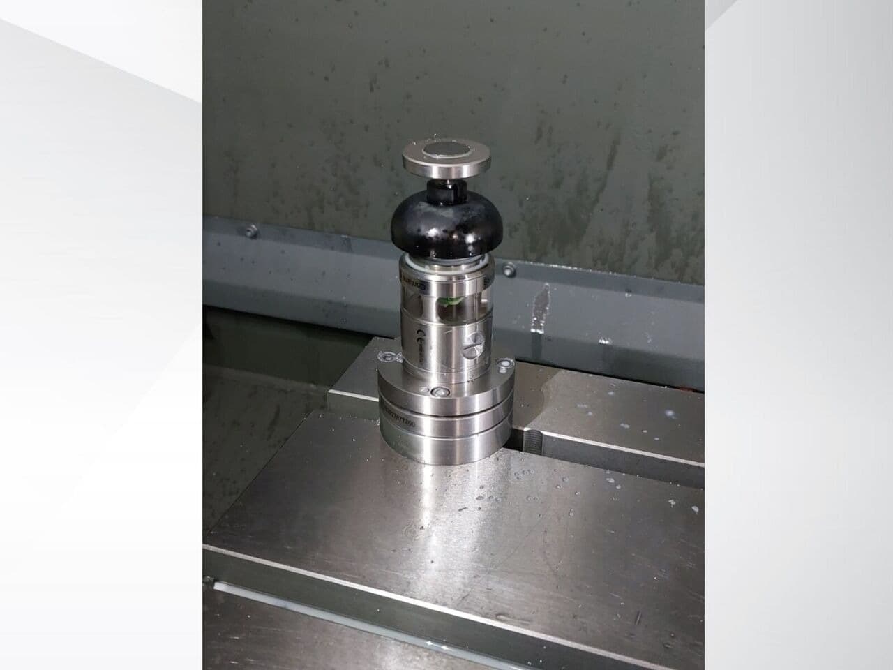 Обрабатывающий центр Emco Emcomill EM 1200-ID17423