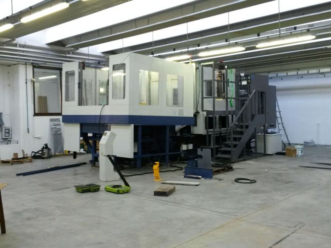 Обрабатывающий центр Mori Seiki SH8000/5AX-ID17425