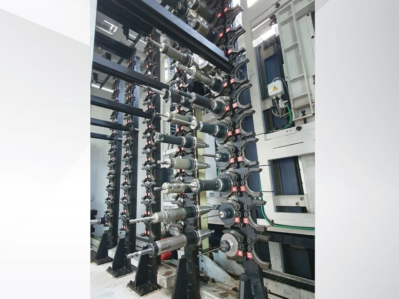 Обрабатывающий центр Mori Seiki SH8000/5AX-ID17425