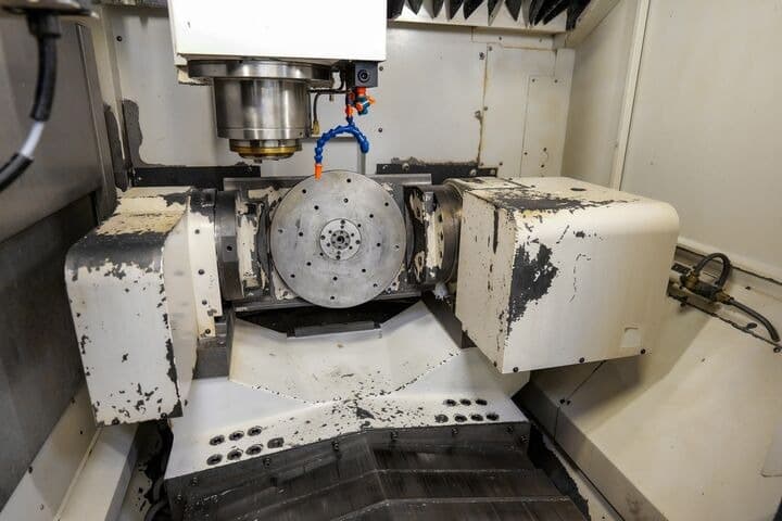 Обрабатывающий центр OKK VP 400-ID17214