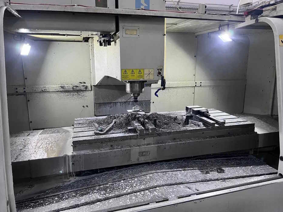 Обрабатывающий центр с ЧПУ Hardinge Bridgeport VMC 1500 P3 -ID17188