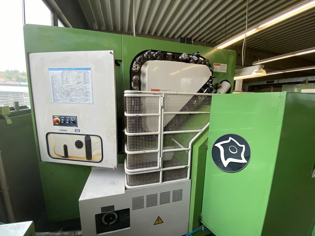 Обрабатывающий центр с ЧПУ вертикальный Mazak V 10-ID13631