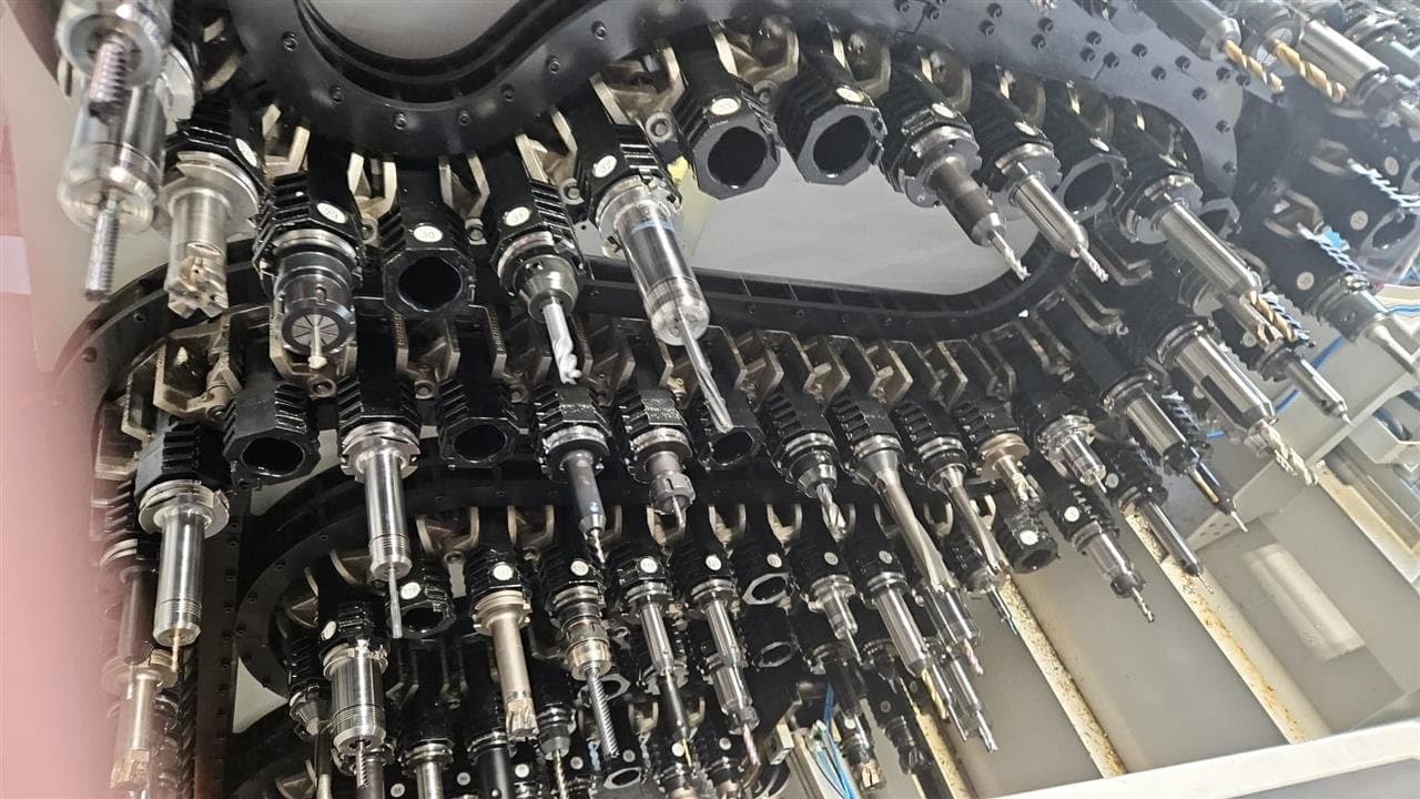 Обрабатывающий центр - Универсальный центр вращения Spinner U5-1530 Advanced-ID17748