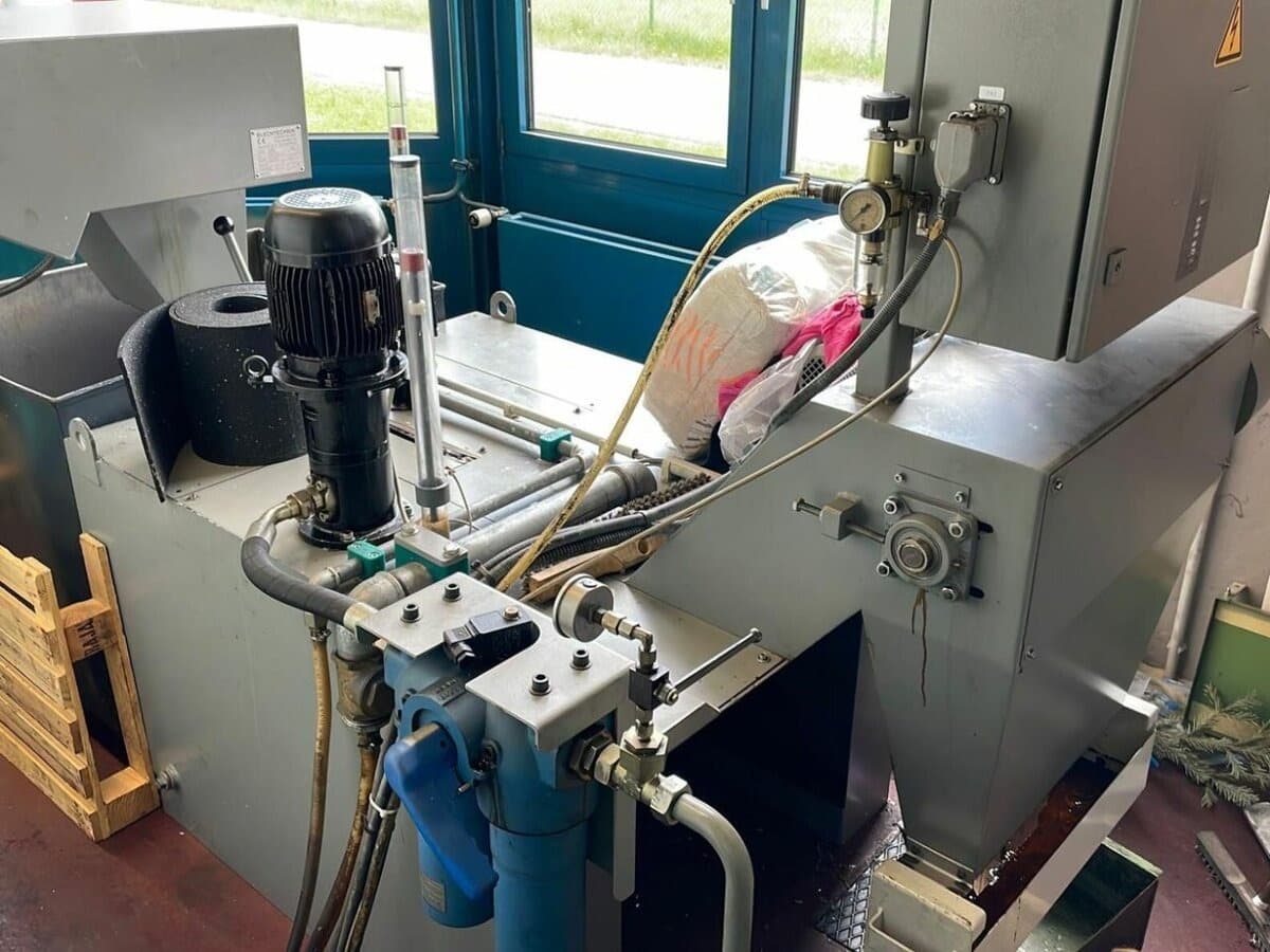 Обрабатывающий центр универсальный DECKEL MAHO DMG DMU 50V-ID17230