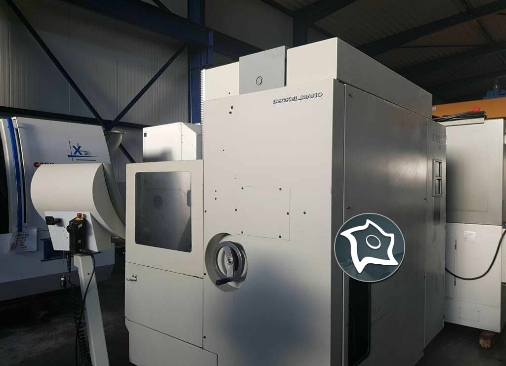 Обрабатывающий центр вертикально-фрезерный DECKEL MAHO DMU 50 M-ID13880