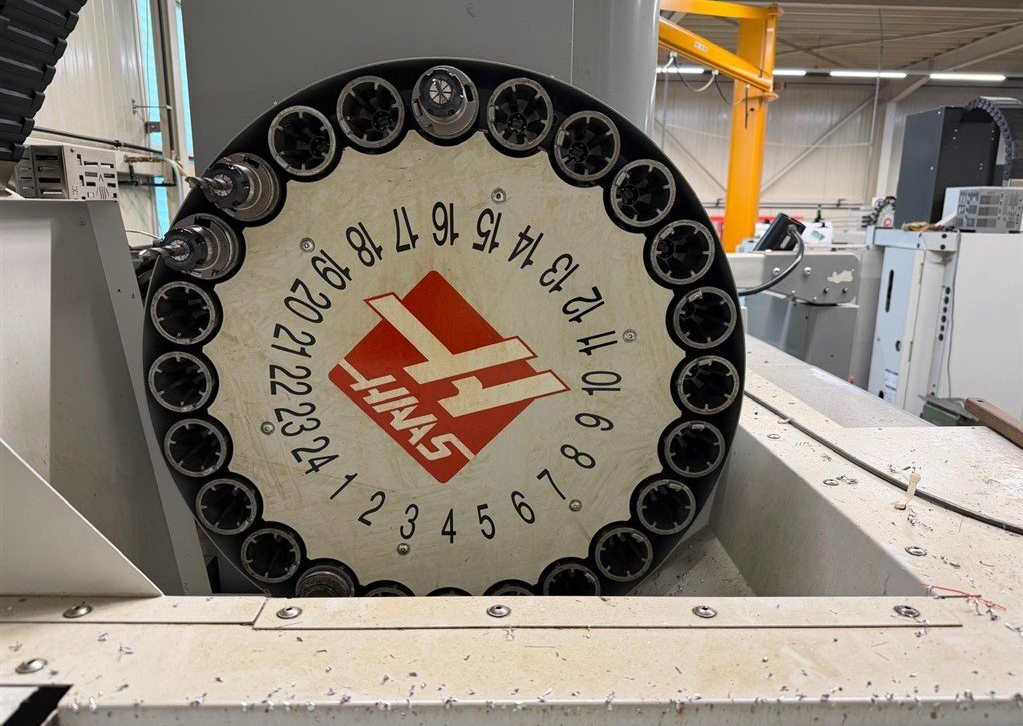 Обрабатывающий центр - Вертикальный HAAS VF-2SSHE-ID17737