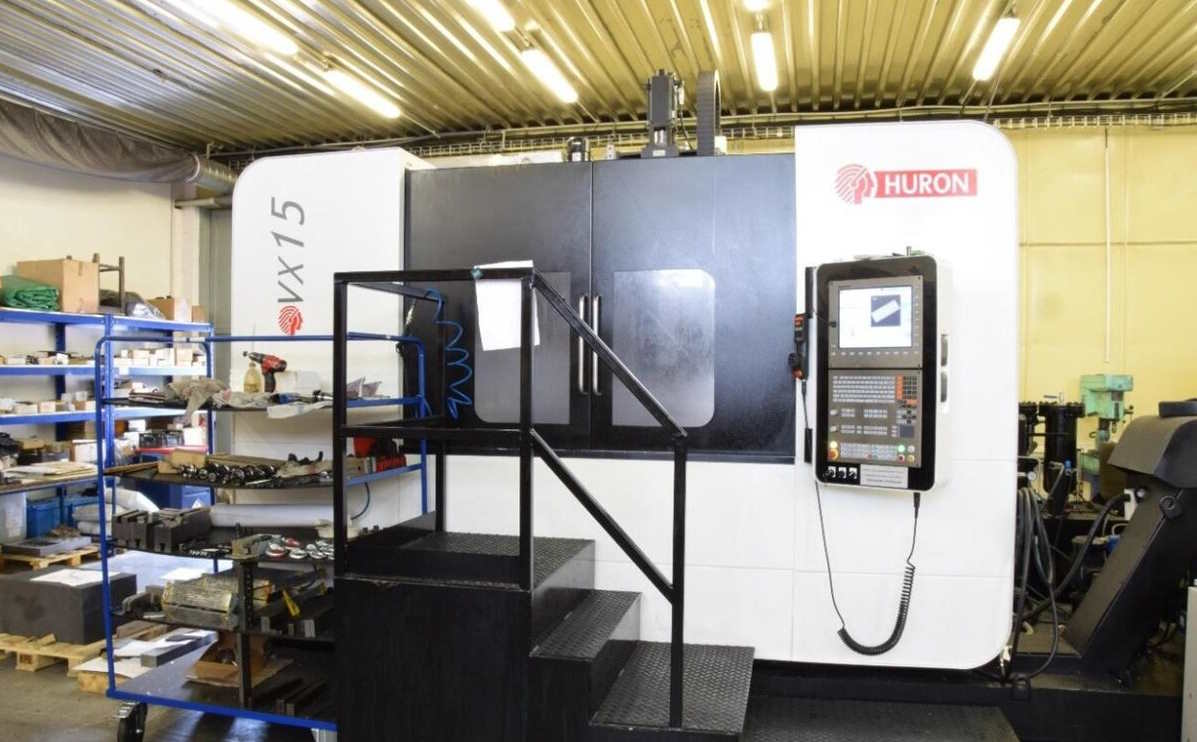 Обрабатывающий центр (вертикальный) HURON VX 15-ID17644