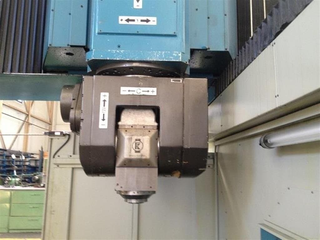 Портально-фрезерный станок мобильный CORREA PANTERA-ID17219