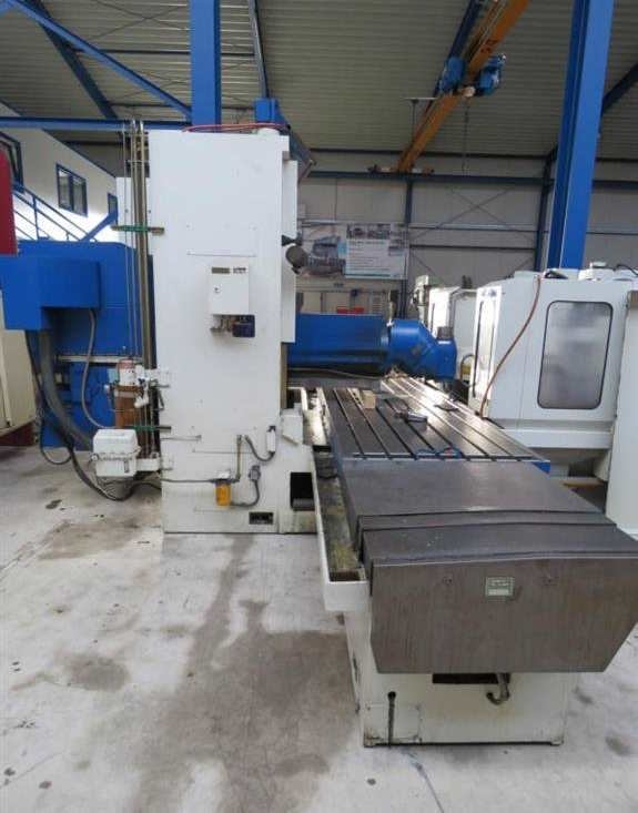 Продольно-фрезерный станок - универсальный CORREA A 25/25-ID17309