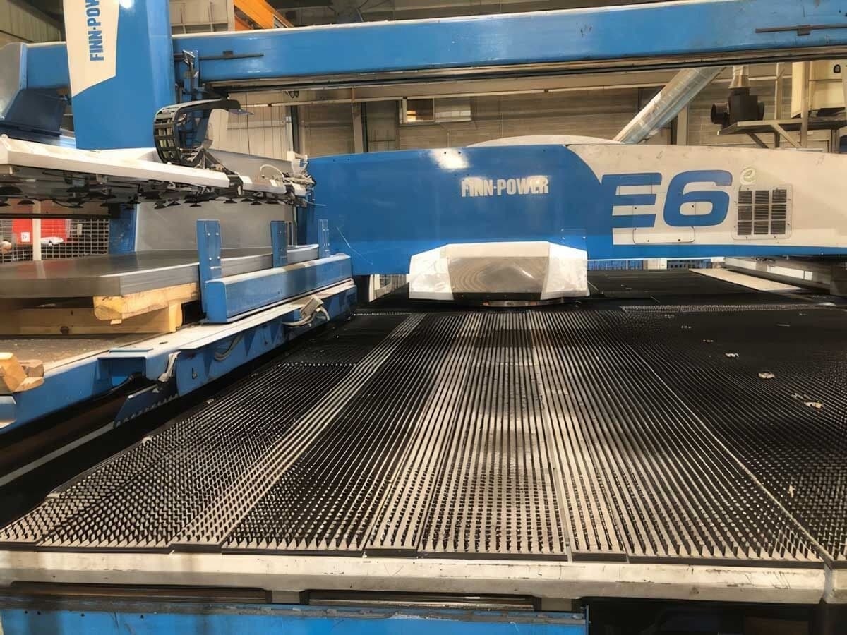 Револьверный координатно-пробивной пресс Finn-Power FINN POWER E6-ID17389