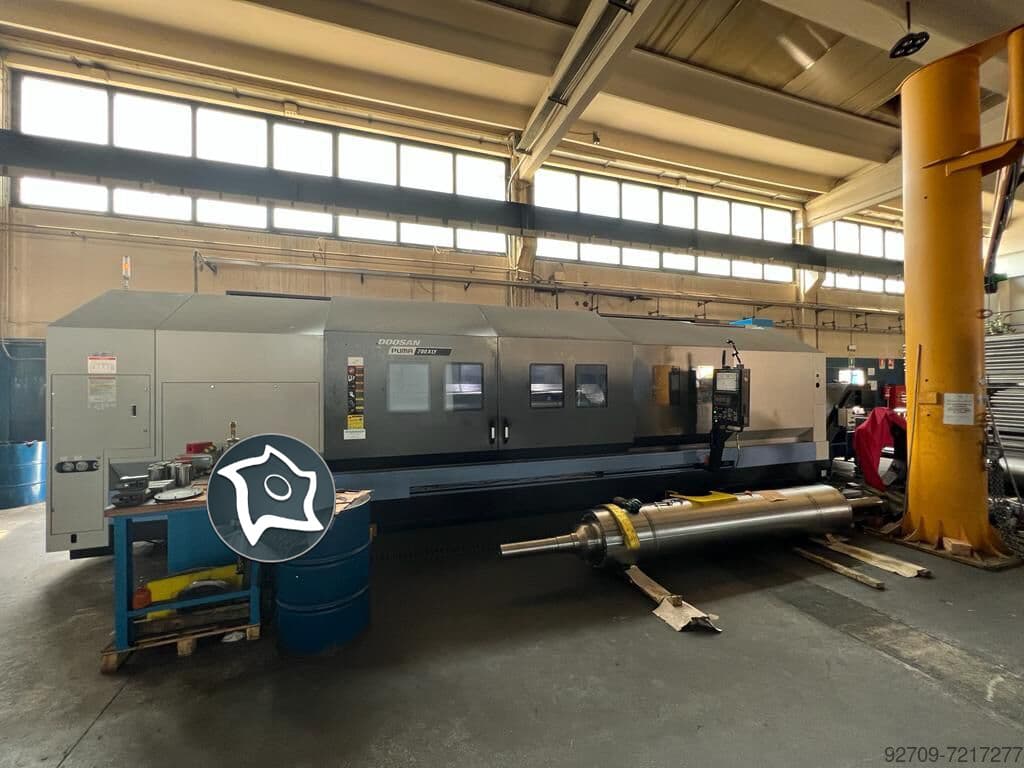 Токарно-фрезерний обробний центр з ЧПУ DOOSAN PUMA 700XLY-ID16651