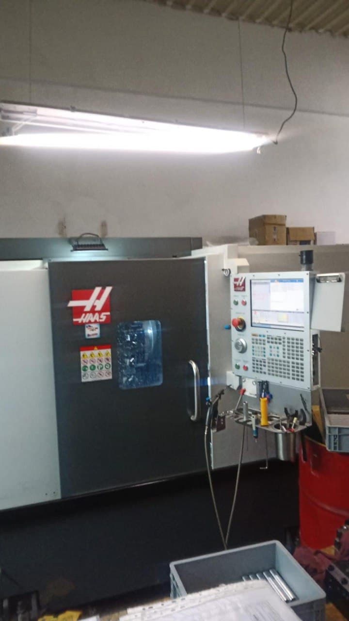 Токарно-фрезерний центр з ЧПУ (вісь Y, приводні інструменти) HAAS ST-20Y-ID17951