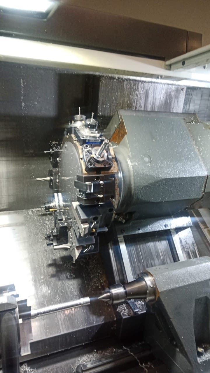Токарно-фрезерний центр з ЧПУ (вісь Y, приводні інструменти) HAAS ST-20Y-ID17951