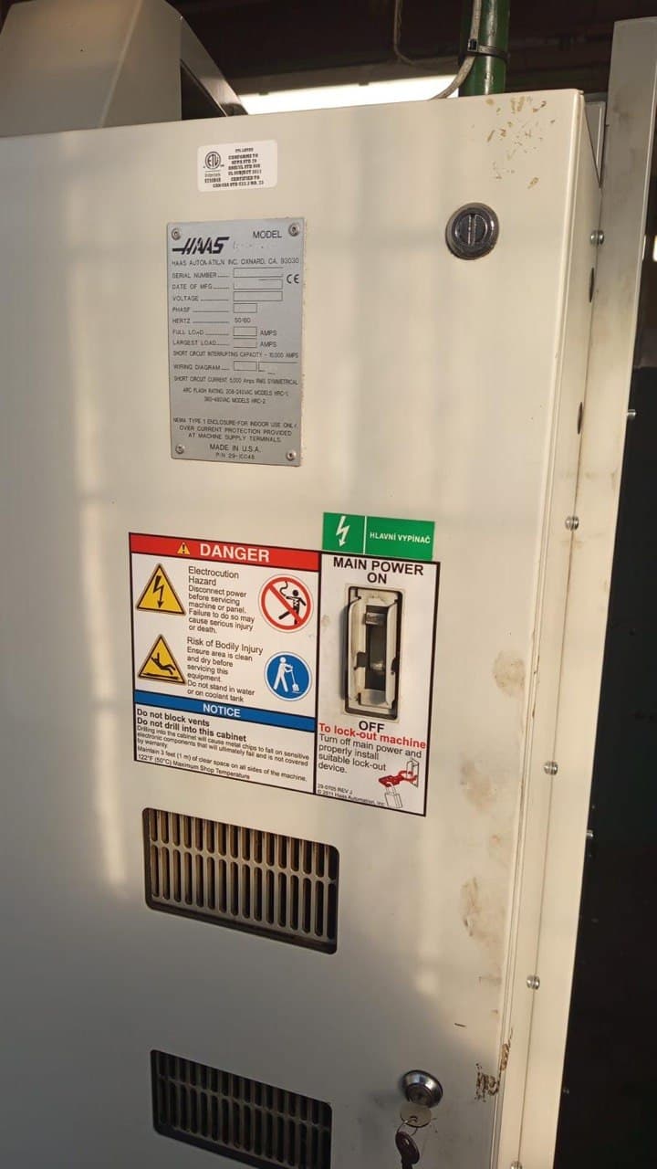 Токарно-фрезерный центр с ЧПУ (ось Y) HAAS ST-30Y-ID17904