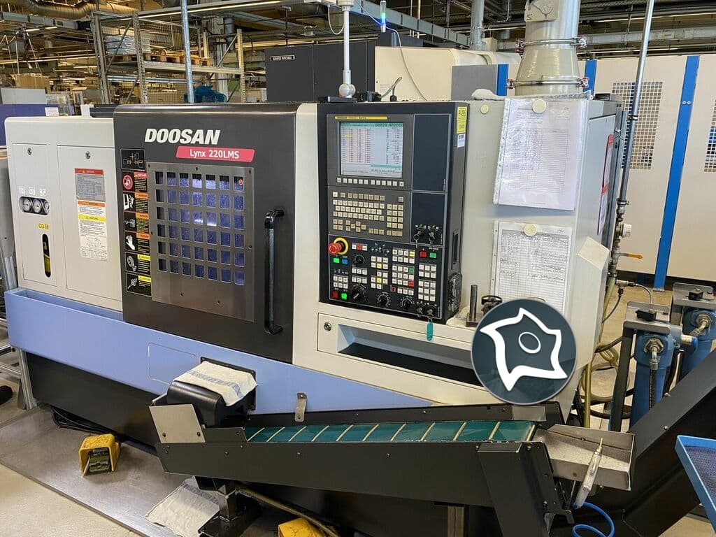 Токарно-фрезерный обрабатывающий центр c ЧПУ DOOSAN Lynx 220 LMSC-ID14882