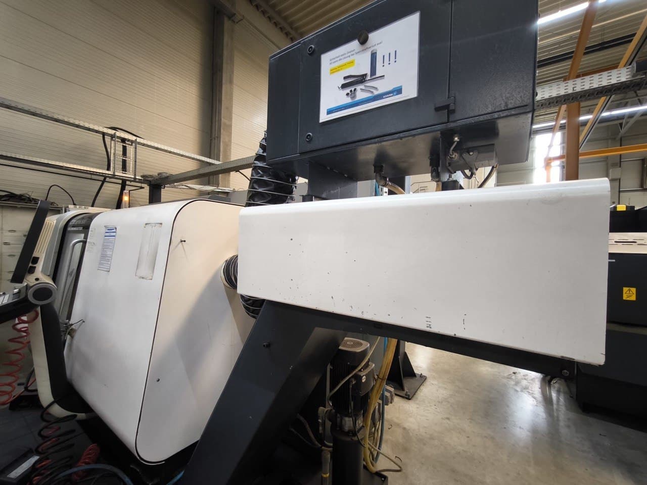 Токарно-фрезерный обробатывающий центр с ЧПУ DMG MORI CTX Alpha 500 V6-ID17980