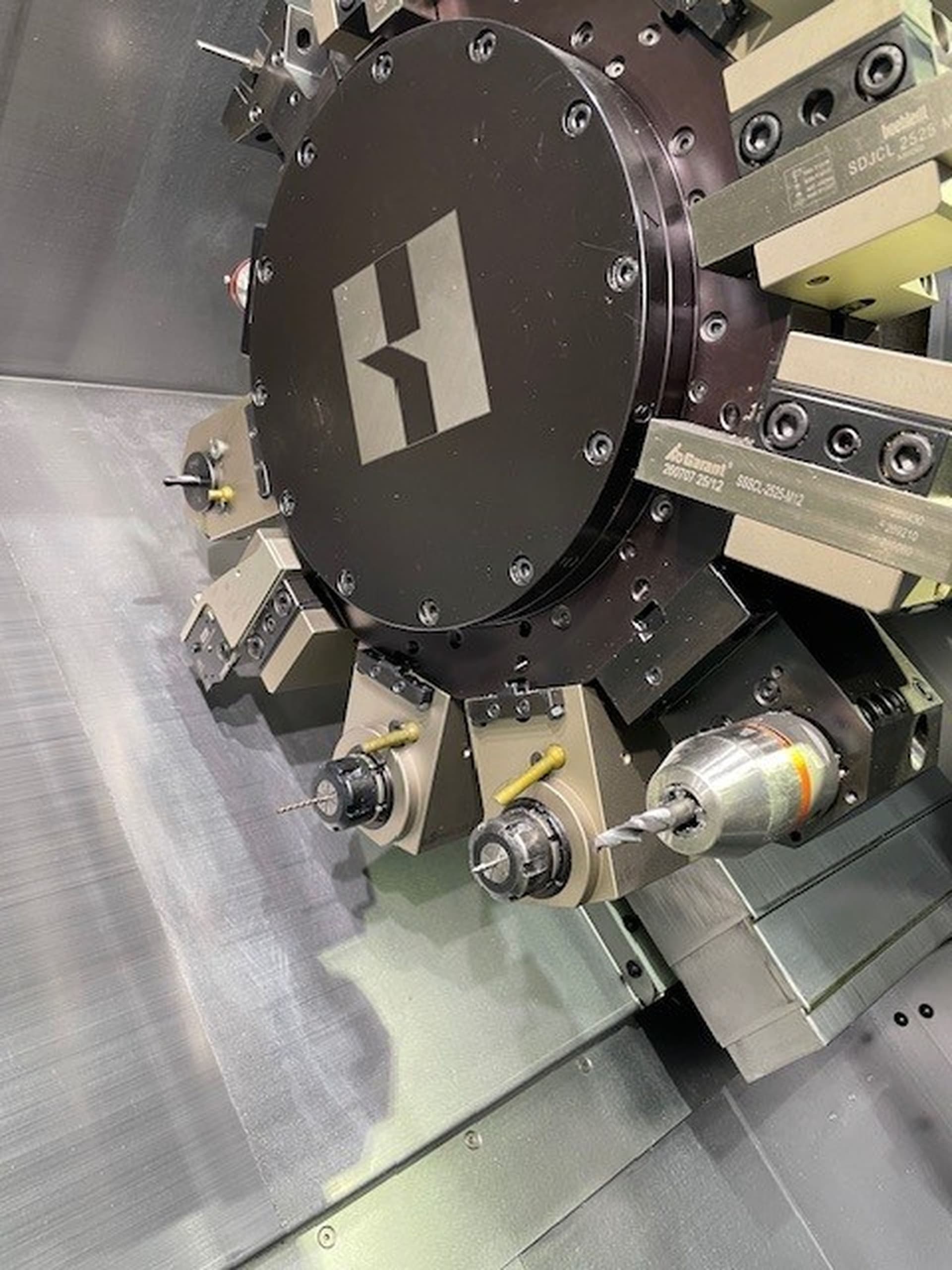 Токарный центр с ЧПУ Hardinge Conquest H51-ID17896