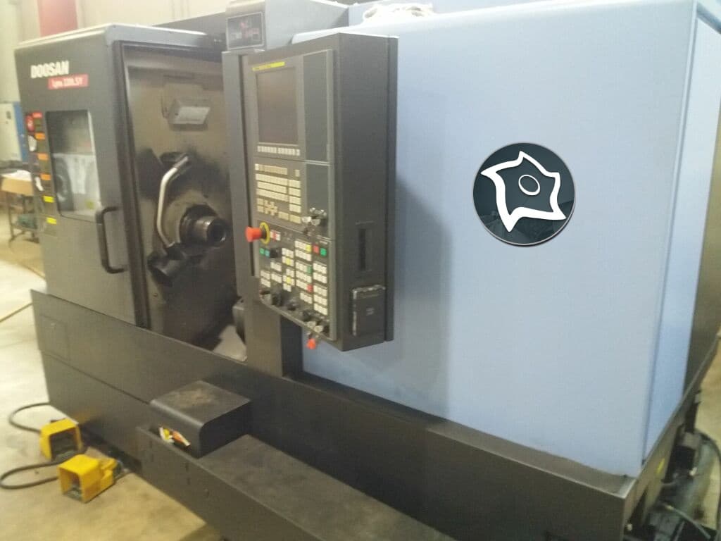 Токарный обрабатывающий центр с осью Y с ЧПУ DOOSAN Lynx 220 LSYC -ID13882