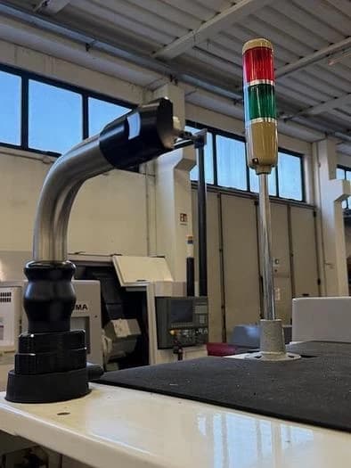 Токарный станок с ЧПУ Hwacheon CUTEX 160 б/у с устройством подачи прутка-ID17151