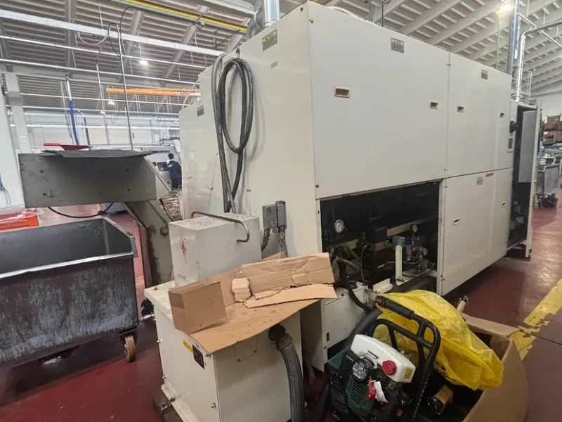 Токарный станок с ЧПУ OKUMA LB 400 с фиксированным инструментом.-ID17933