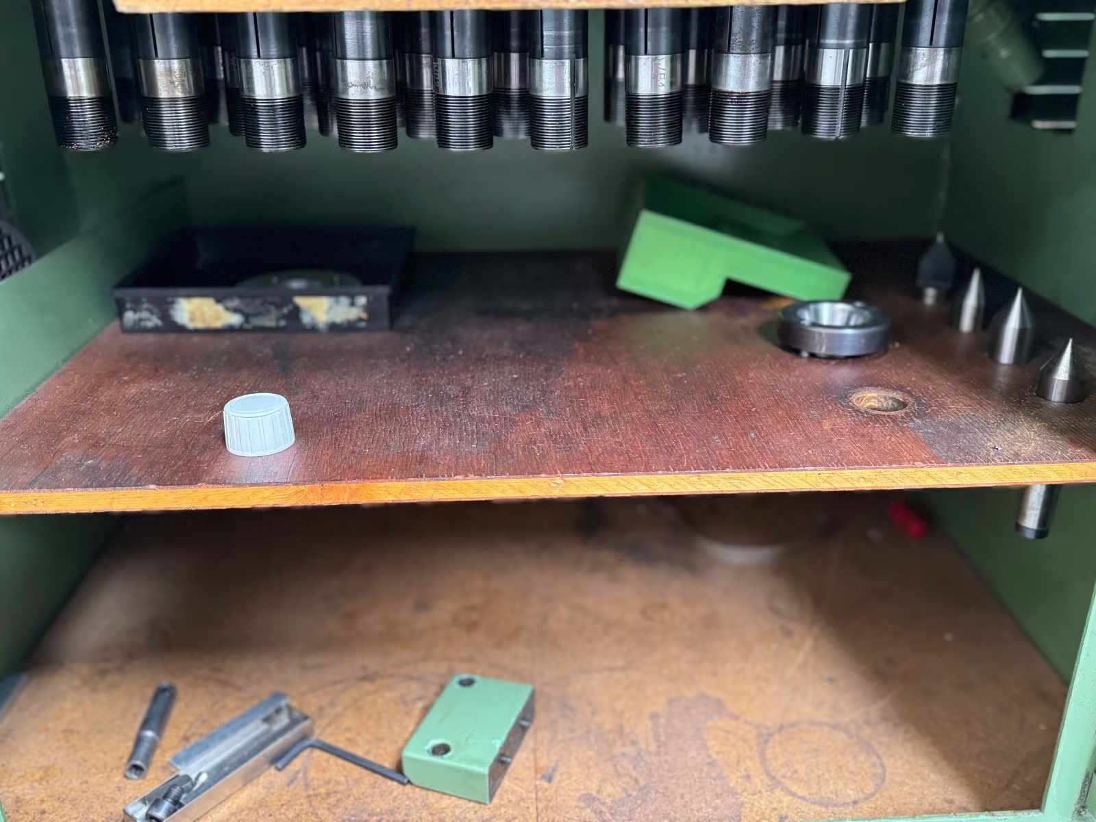 Традиционный токарный станок WEILER Praktikant 140 B-ID17289