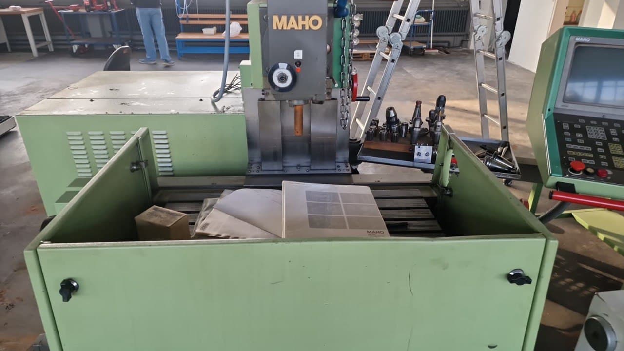 Универсальний фрезерный станок (3-осевой) MAHO MH 500 W-ID17903