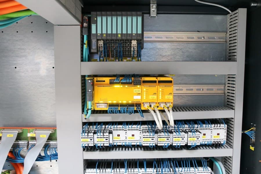 Универсально-фрезерный обрабатывающий центр DMG DECKEL MAHO - DMU 50 New Design-ID17830