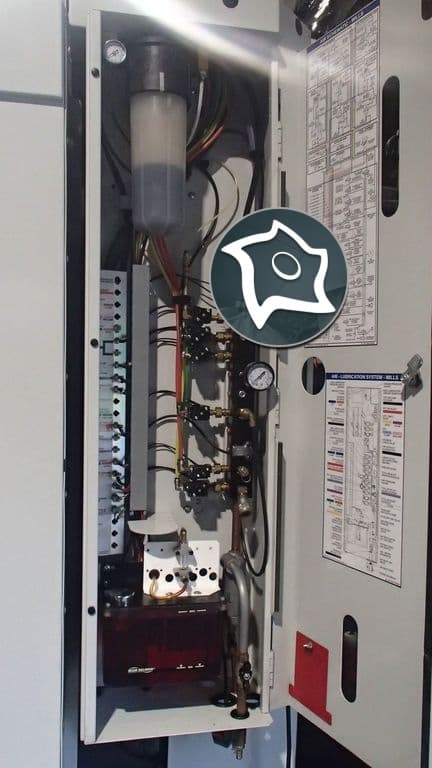 Универсально-фрезерный обрабатывающий центр HAAS VM 3-ID12025