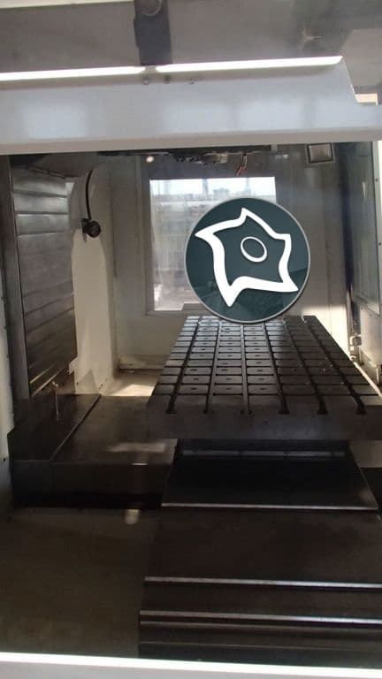 Универсально-фрезерный обрабатывающий центр HAAS VM 3-ID12025