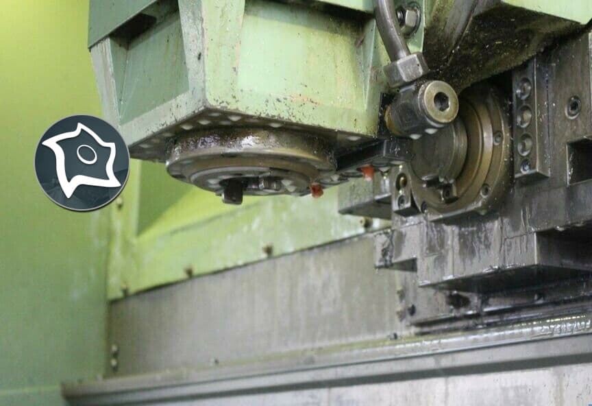 Универсально-фрезерный обрабатывающий центр MAHO MH 700 S-ID12186