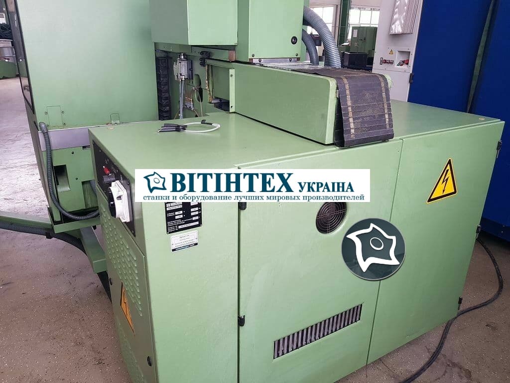 Универсально-фрезерный обрабатывающий станок с ЧПУ MIKRON WF 31 D-ID12808