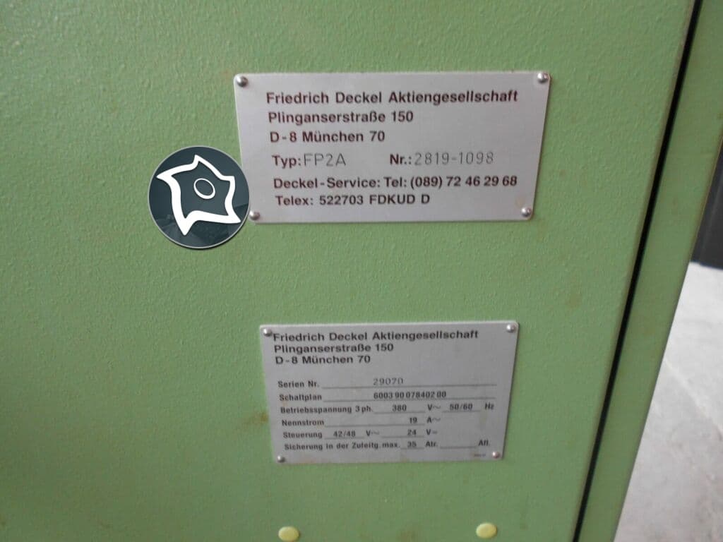 Универсально-фрезерный станок с ЧПУ Deckel FP 2A-ID15389