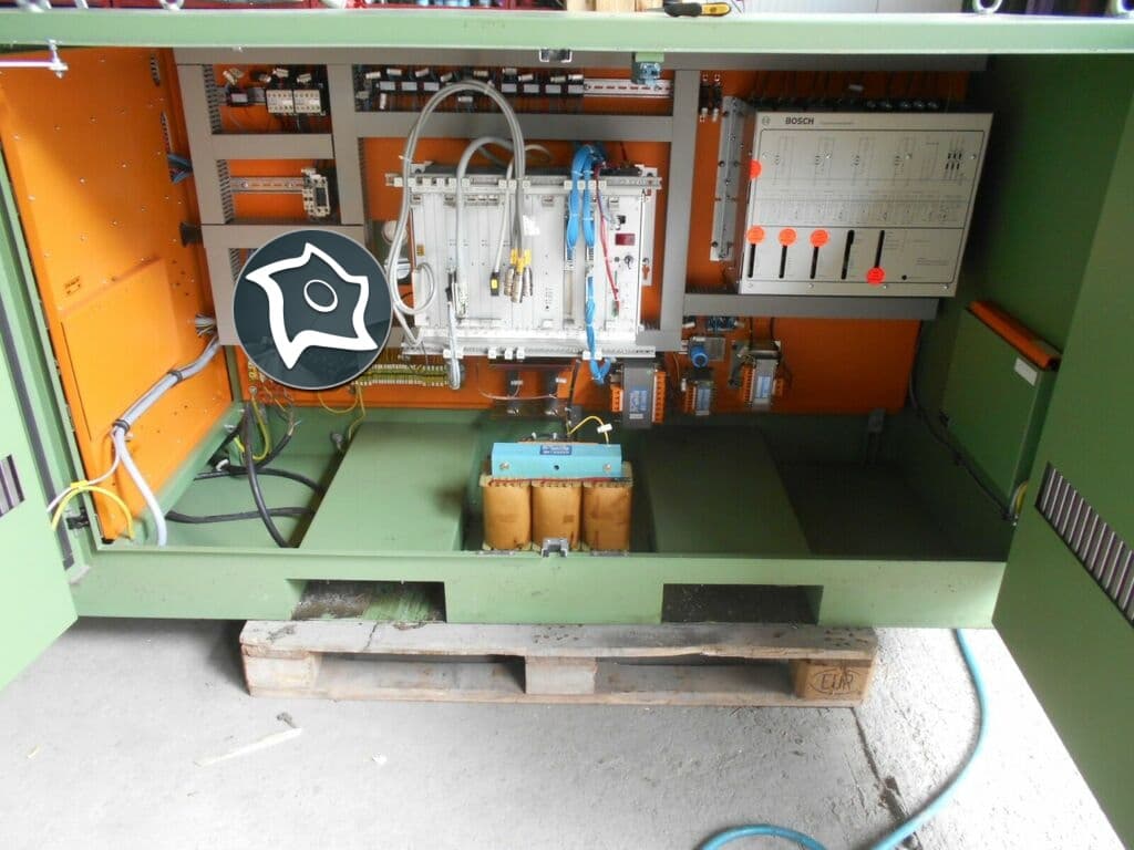 Универсально-фрезерный станок с ЧПУ Deckel FP 2A-ID15389