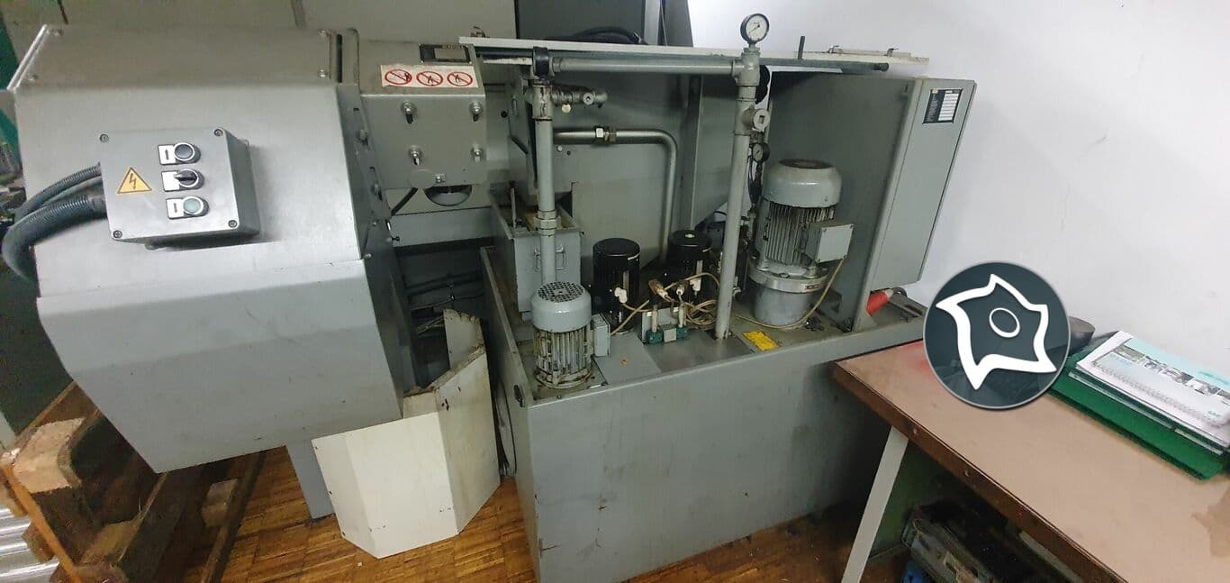 Универсально-фрезерный станок с ЧПУ Deckel Maho DMC 100 V-ID14820