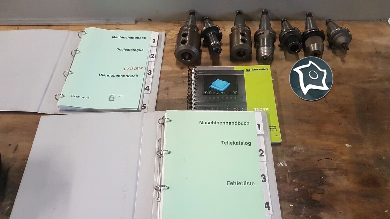 Универсально-фрезерный станок с ЧПУ Deckel Maho DMU 50 M-ID14611