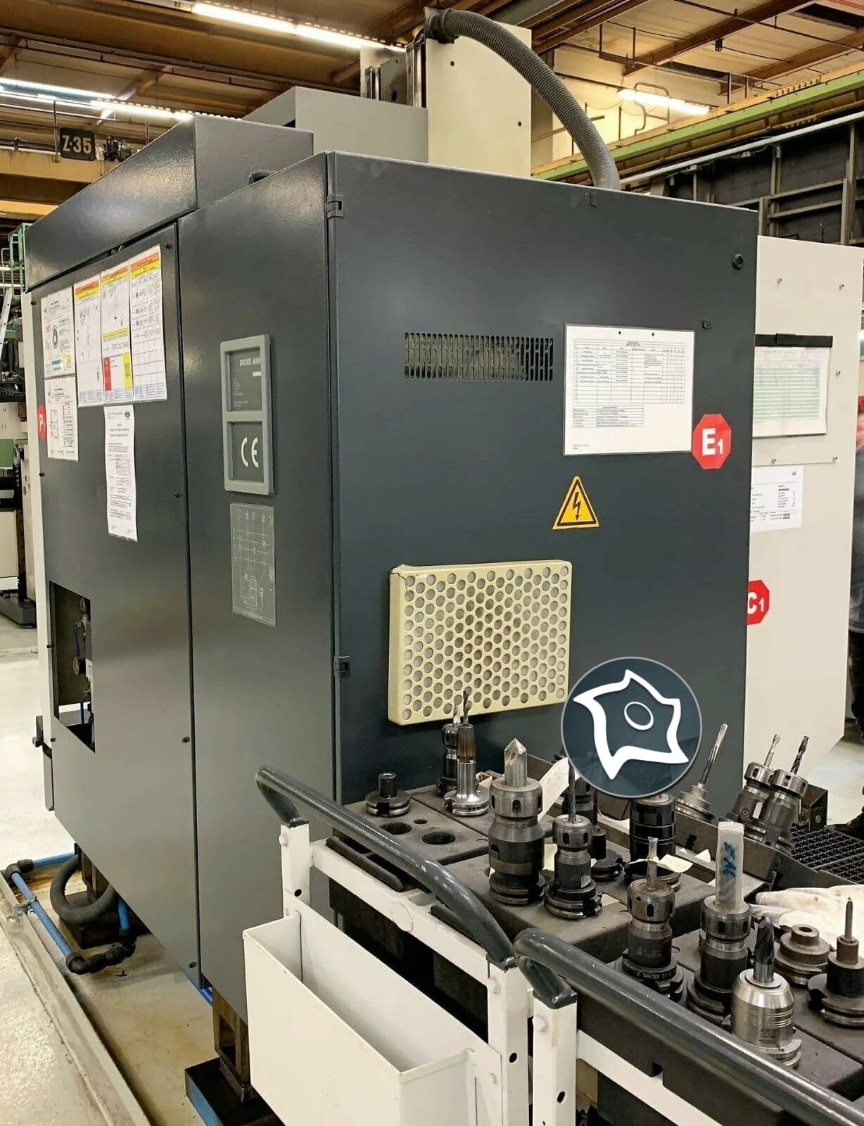 Универсально-фрезерный станок с ЧПУ DECKEL MAHO DMU 50 T-ID14554