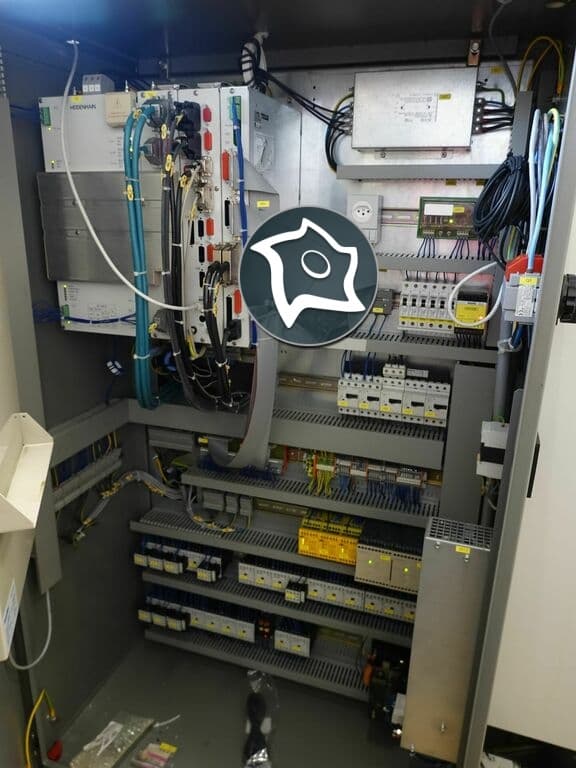 Универсально-фрезерный станок с ЧПУ Deckel Maho DMU 50 T-ID15011