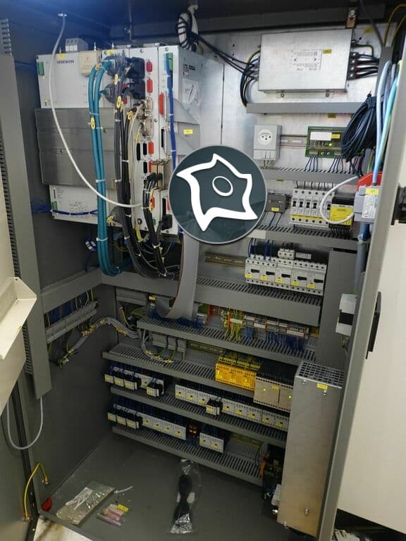 Универсально-фрезерный станок с ЧПУ Deckel Maho DMU 50 T-ID15011