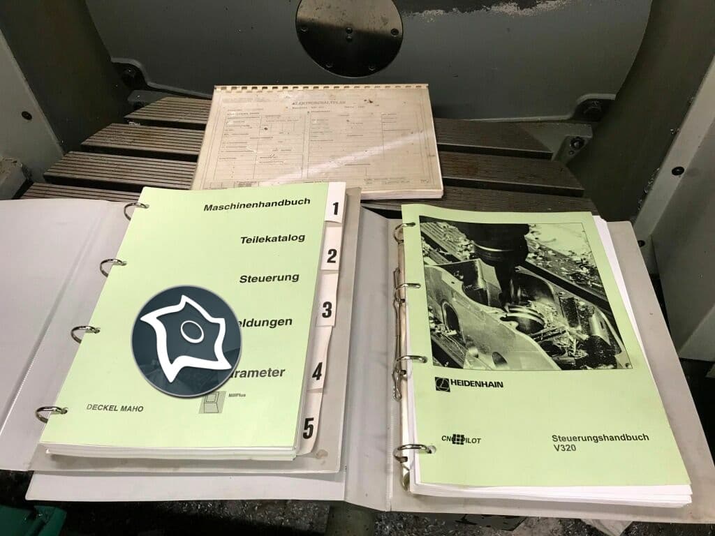 Вертикально-фрезерный станок с ЧПУ Deckel Maho DMU 50 T-ID15529