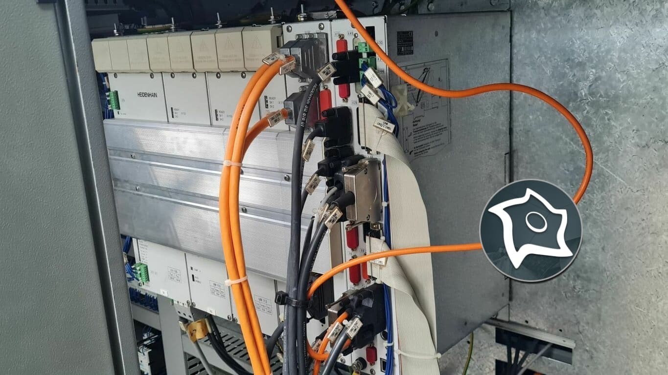 Универсально-фрезерный станок с ЧПУ Deckel Maho DMU 60 E-ID15463