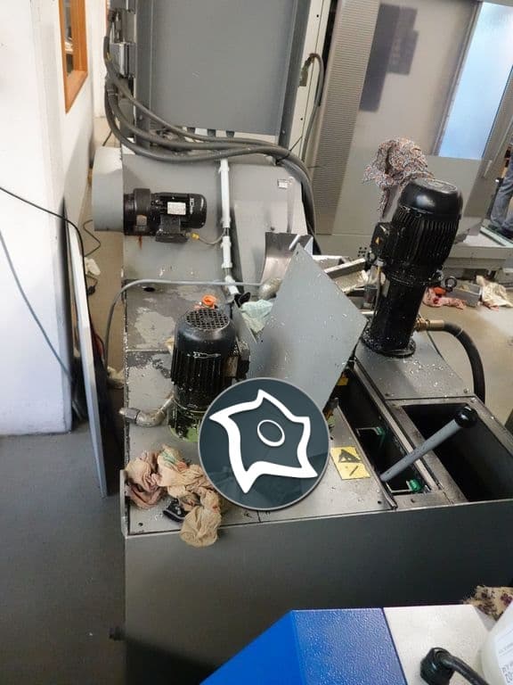 Универсально-фрезерный станок с ЧПУ DECKEL MAHO DMU 60 P-ID15105