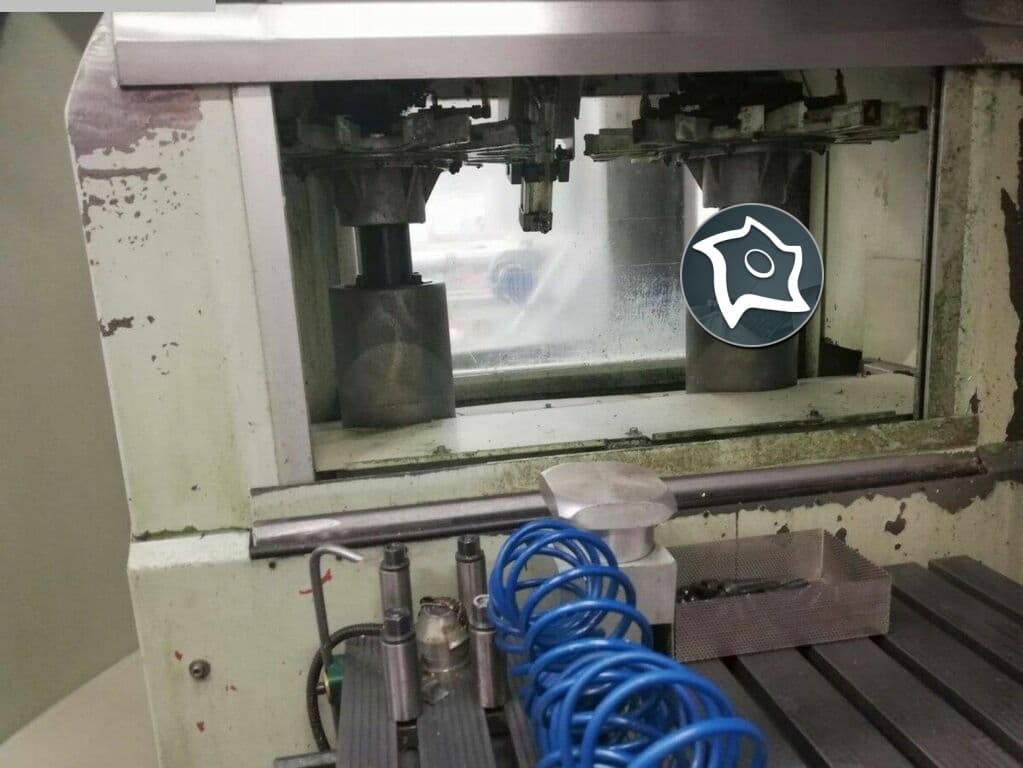 Универсально-фрезерный станок с ЧПУ DECKEL MAHO DMU 60 T-ID15078