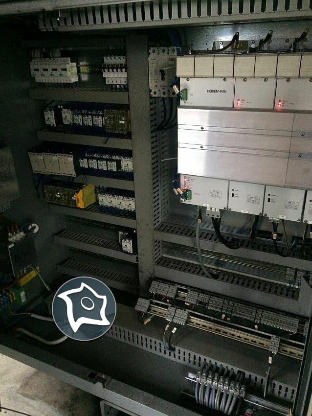 Универсально-фрезерный станок с ЧПУ Deckel Maho DMU 80 E-ID15782