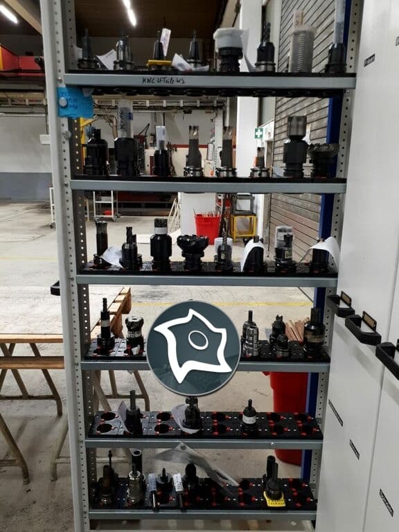 Универсально-фрезерный станок с ЧПУ DECKEL MAHO DMU 80 P-ID16027